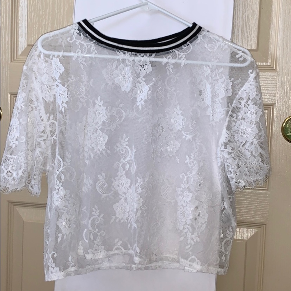 Sheer lace short sleeve